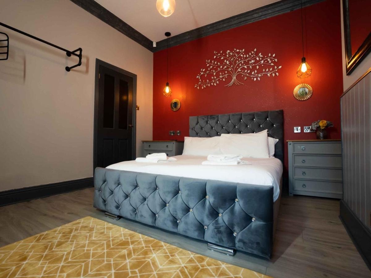 Pass The Keys Amazing, Newly Renovated 5Bedroom House Sleeps 10 Scarborough Buitenkant foto