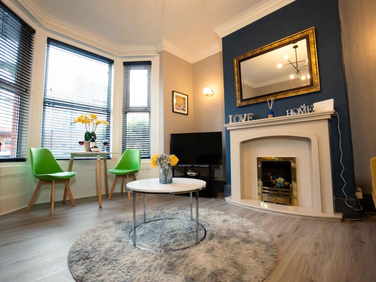 Pass The Keys Amazing, Newly Renovated 5Bedroom House Sleeps 10 Scarborough Buitenkant foto