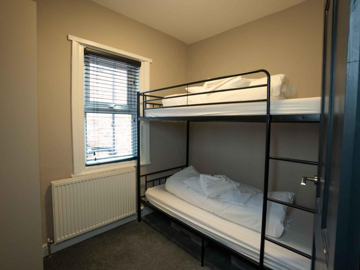 Pass The Keys Amazing, Newly Renovated 5Bedroom House Sleeps 10 Scarborough Buitenkant foto